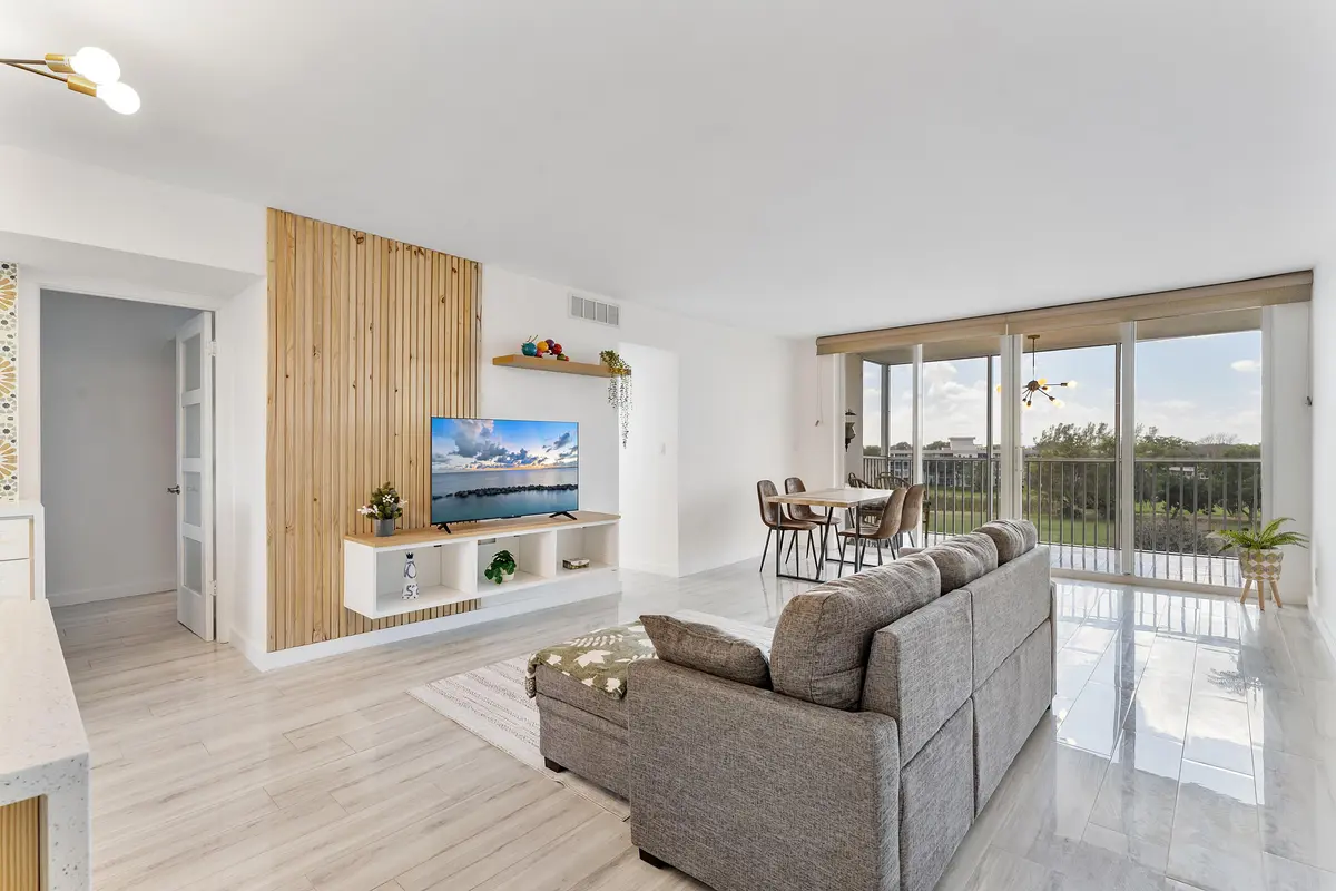 Living Area at 3001 S Course Drive 502, Pompano Beach