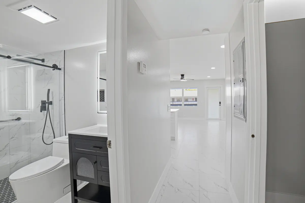 Hallway/Bath at 350 Farnham Q 350, Deerfield Beach