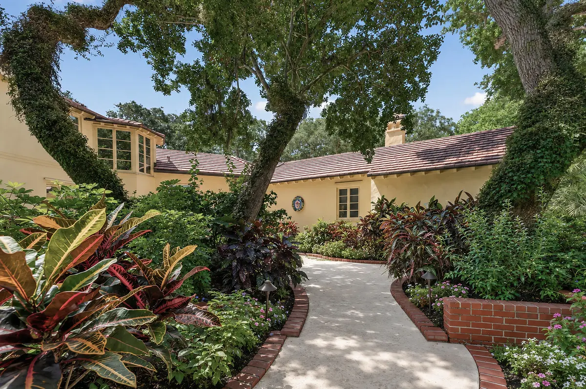 940 Sandfly Ln-3 at 940 SANDFLY Lane, Vero Beach