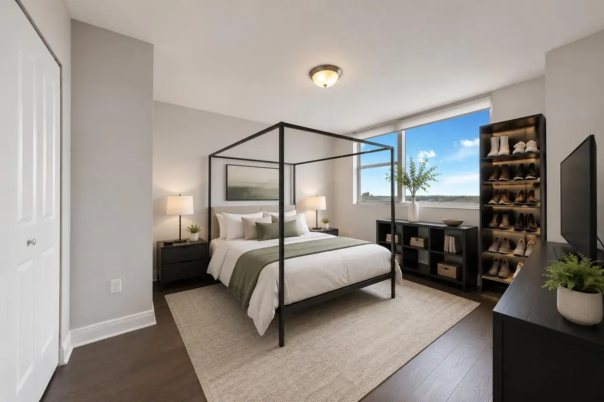 guest bedroom at 2641 N FLAMINGO Road 901N, Sunrise