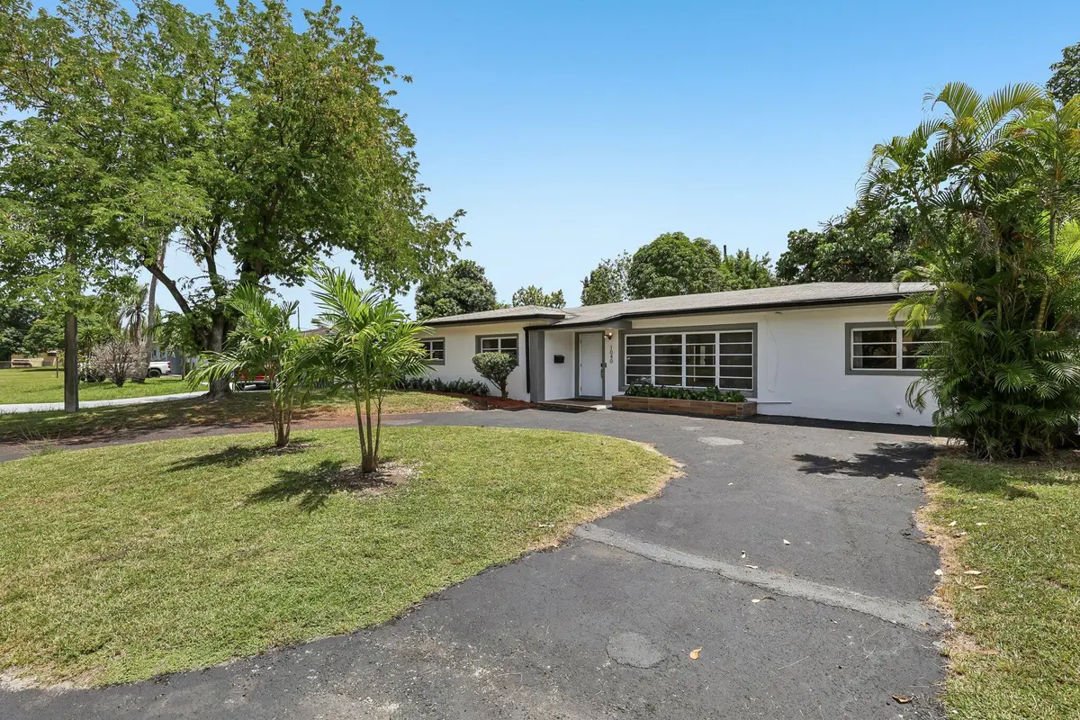 Front at 1040 NW 149TH Street, Miami