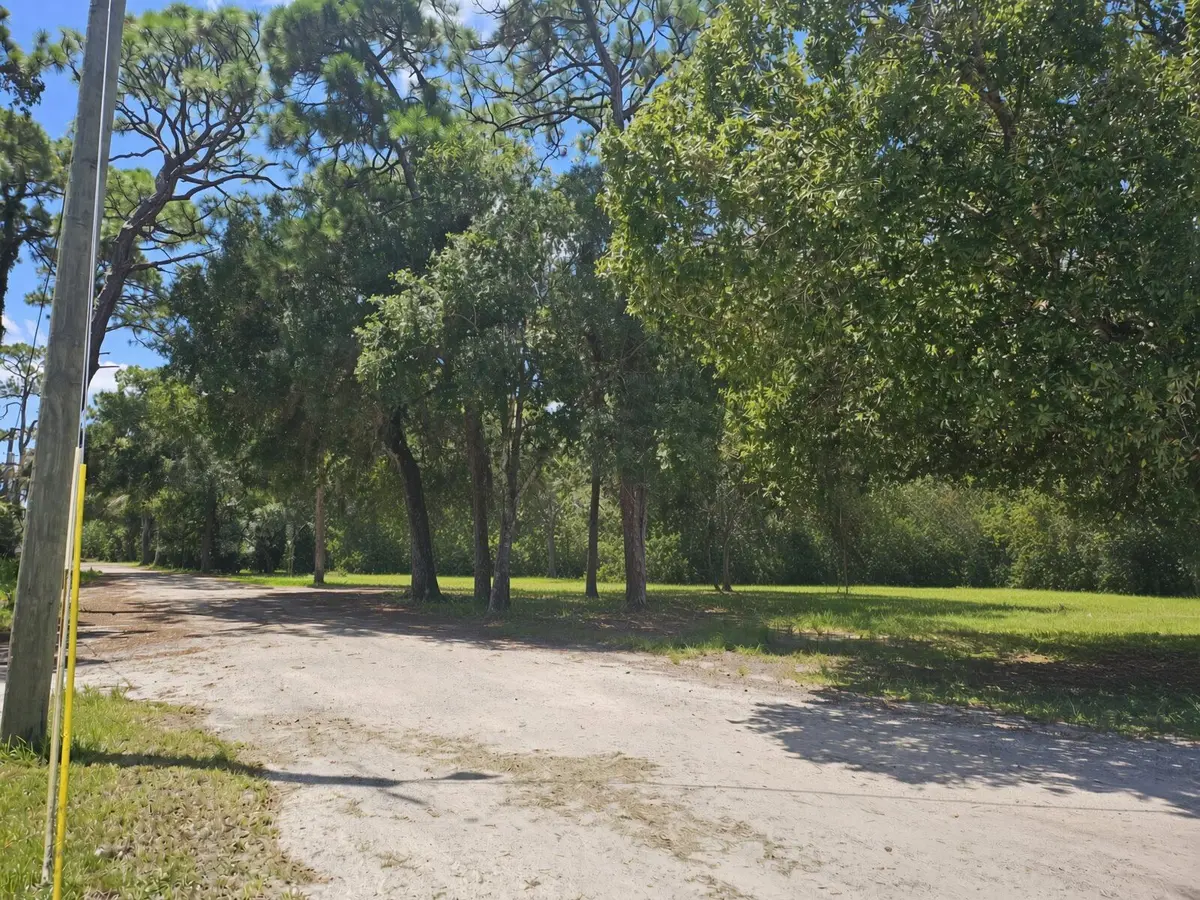 front3 at 4921 Edwards Road, Fort Pierce