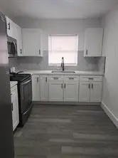 rony1 at 522 N 15TH Street, Fort Pierce