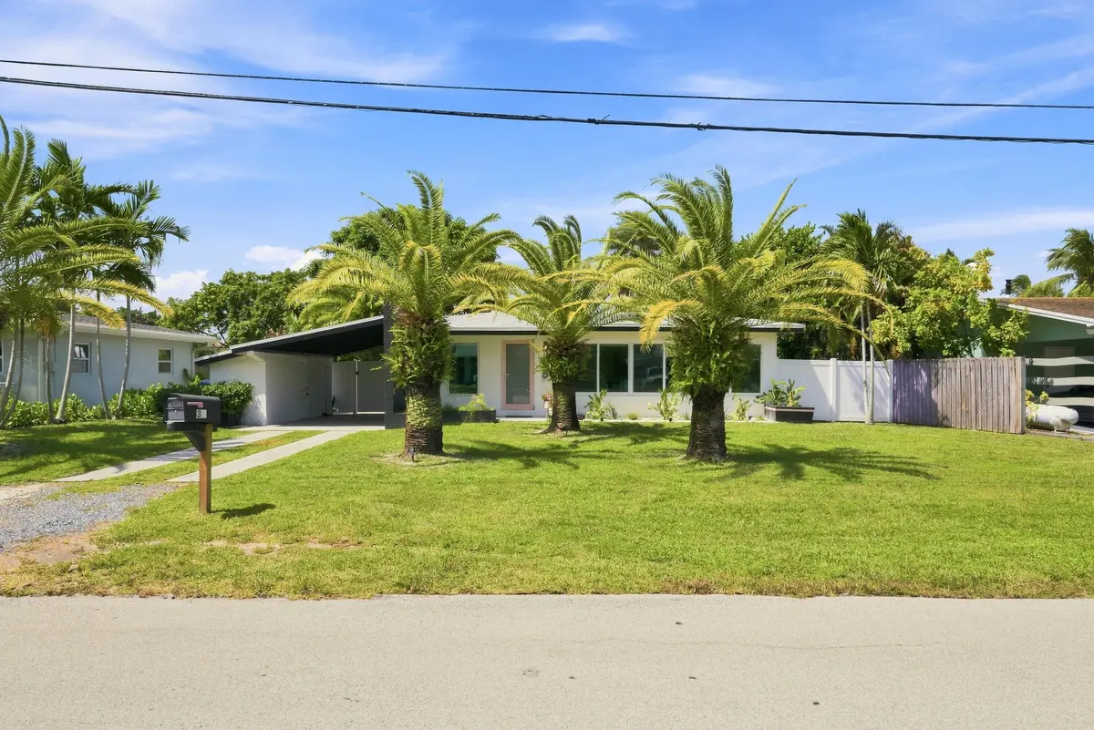 Front at 35 NE 29th Street, Wilton Manors