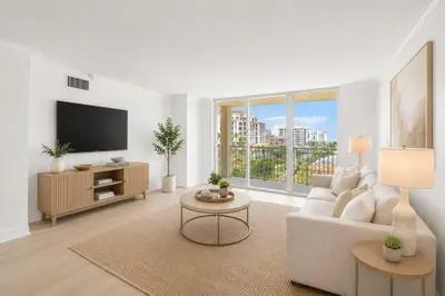 99 SE Mizner Boulevard 609, Boca Raton – Condominium for sale