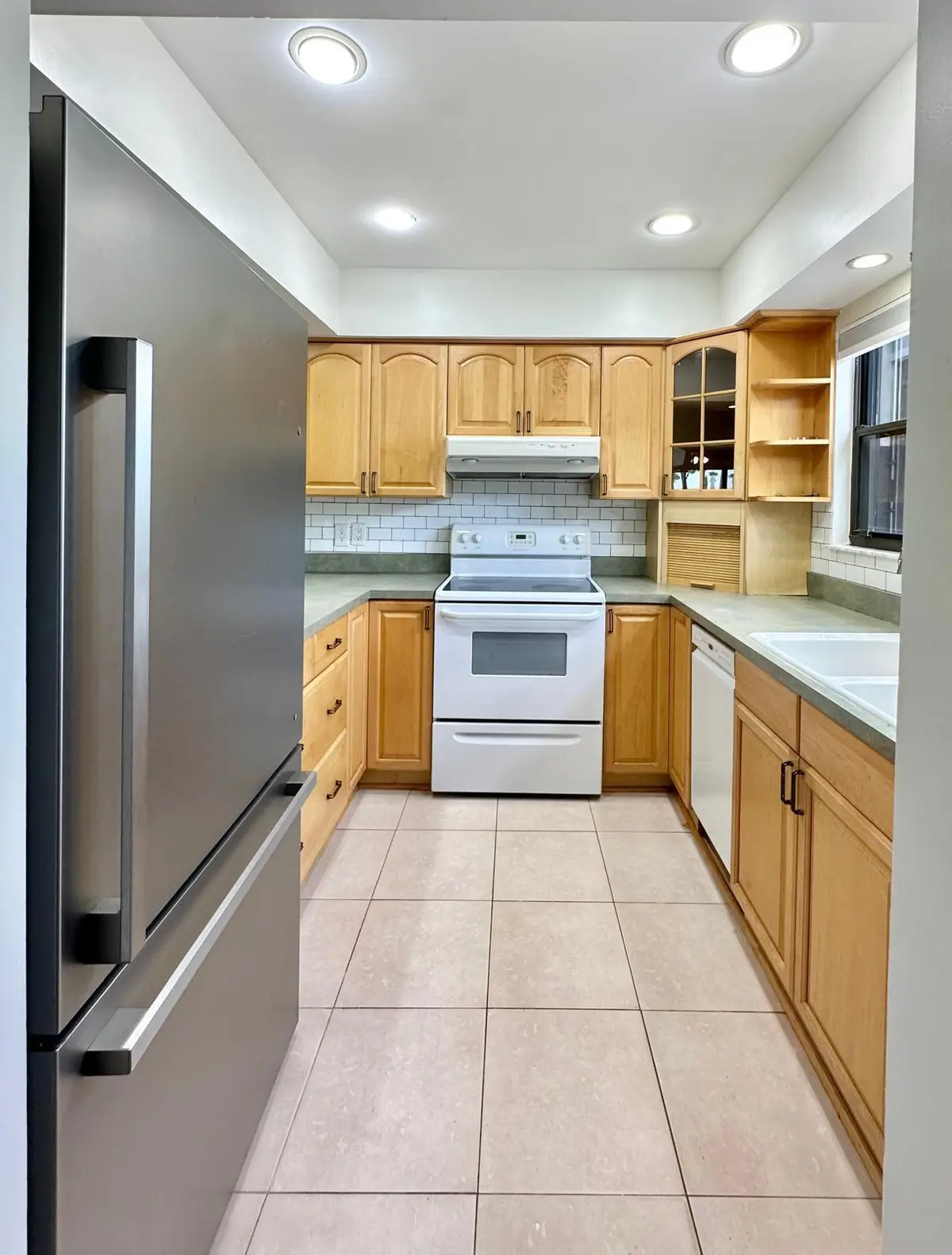 Kitchen at 13509 S Indian River Drive 406, Jensen Beach