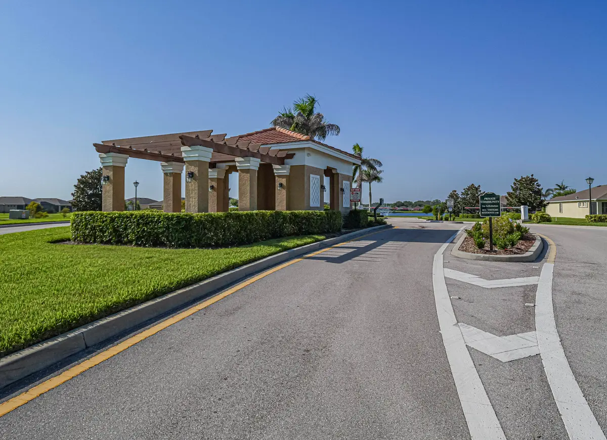 2155 CROWNED EAGLE Circle, Vero Beach, FL – photo 2