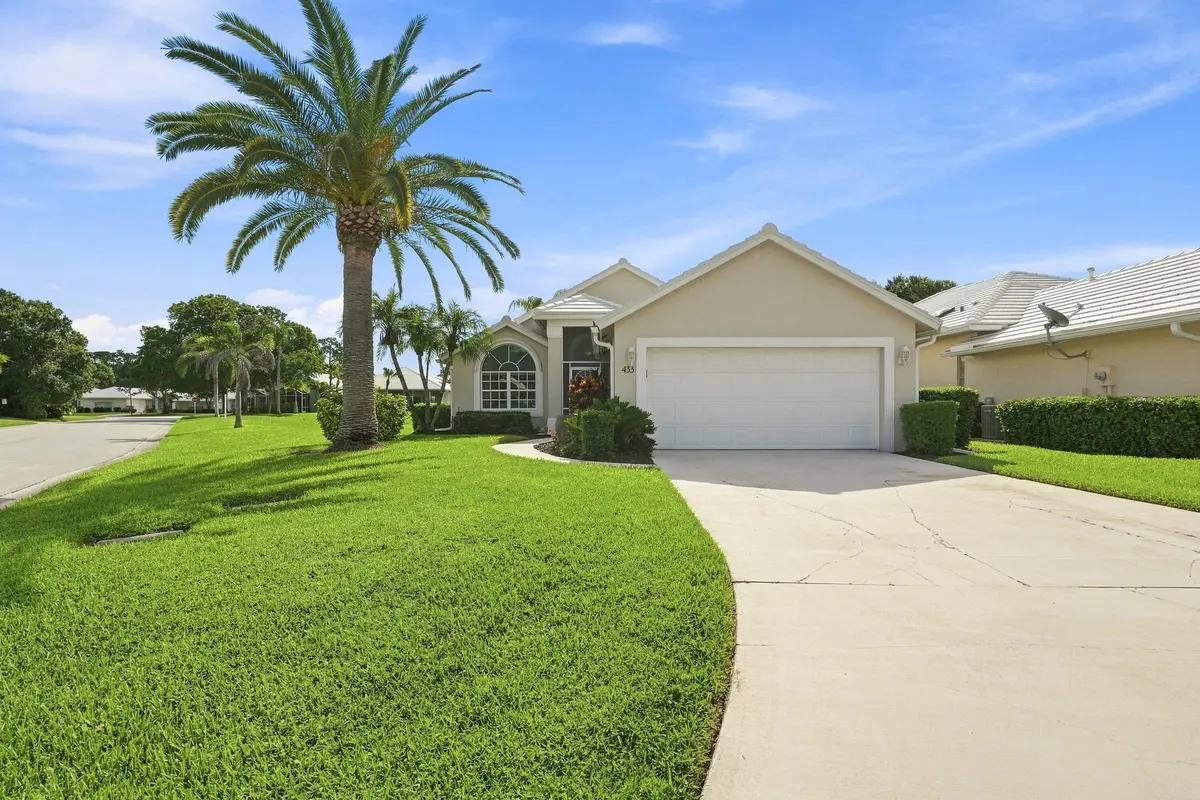 Front at 433 SW Fairway Lake, Port St. Lucie