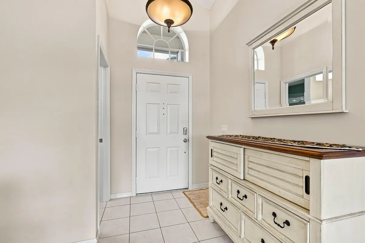 Corridor at 433 SW Fairway Lake, Port St. Lucie