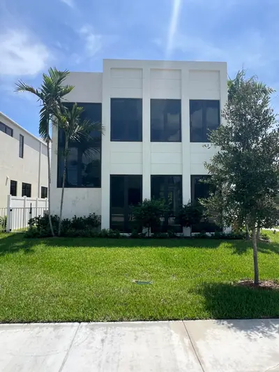 735 SE 4th Avenue, Delray Beach – Single Family Residence for rent