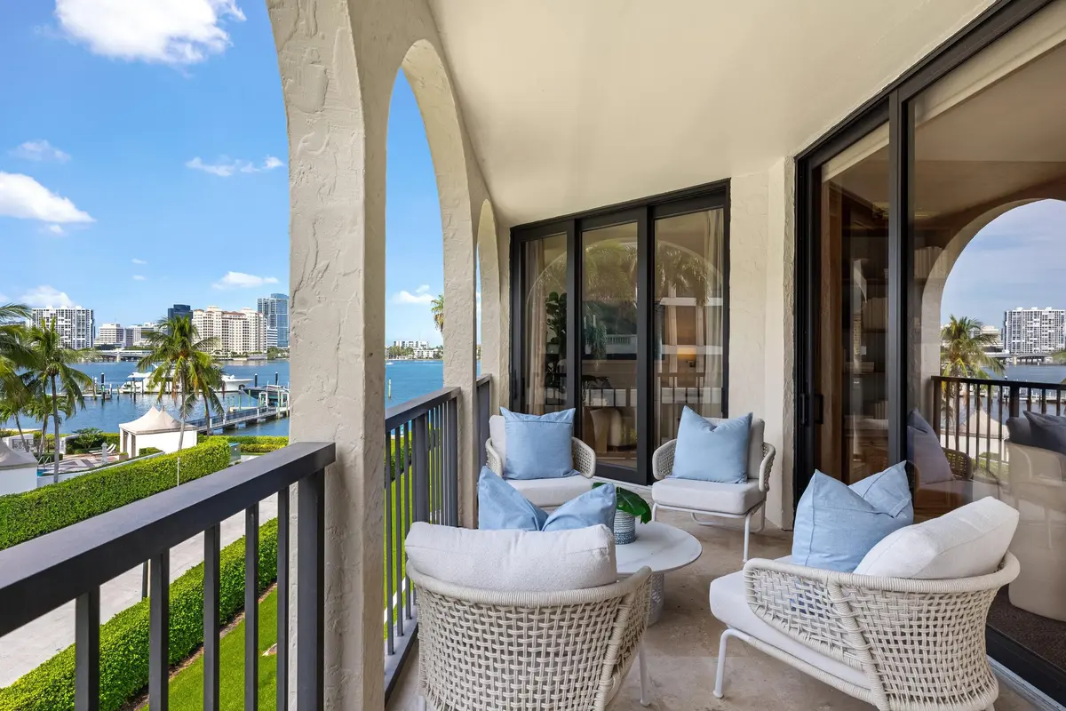 Terrace at 200 Bradley Place 301, Palm Beach
