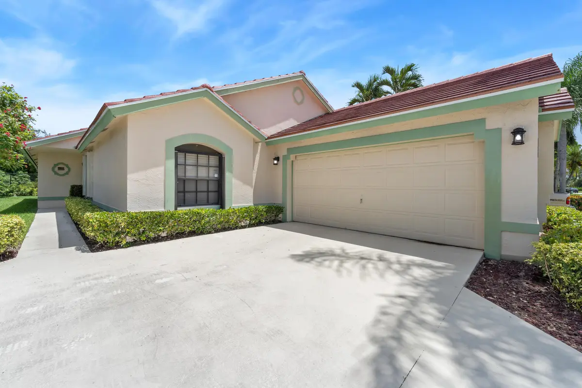 2_11-front 2 at 10430 Lexington Circle, Boynton Beach