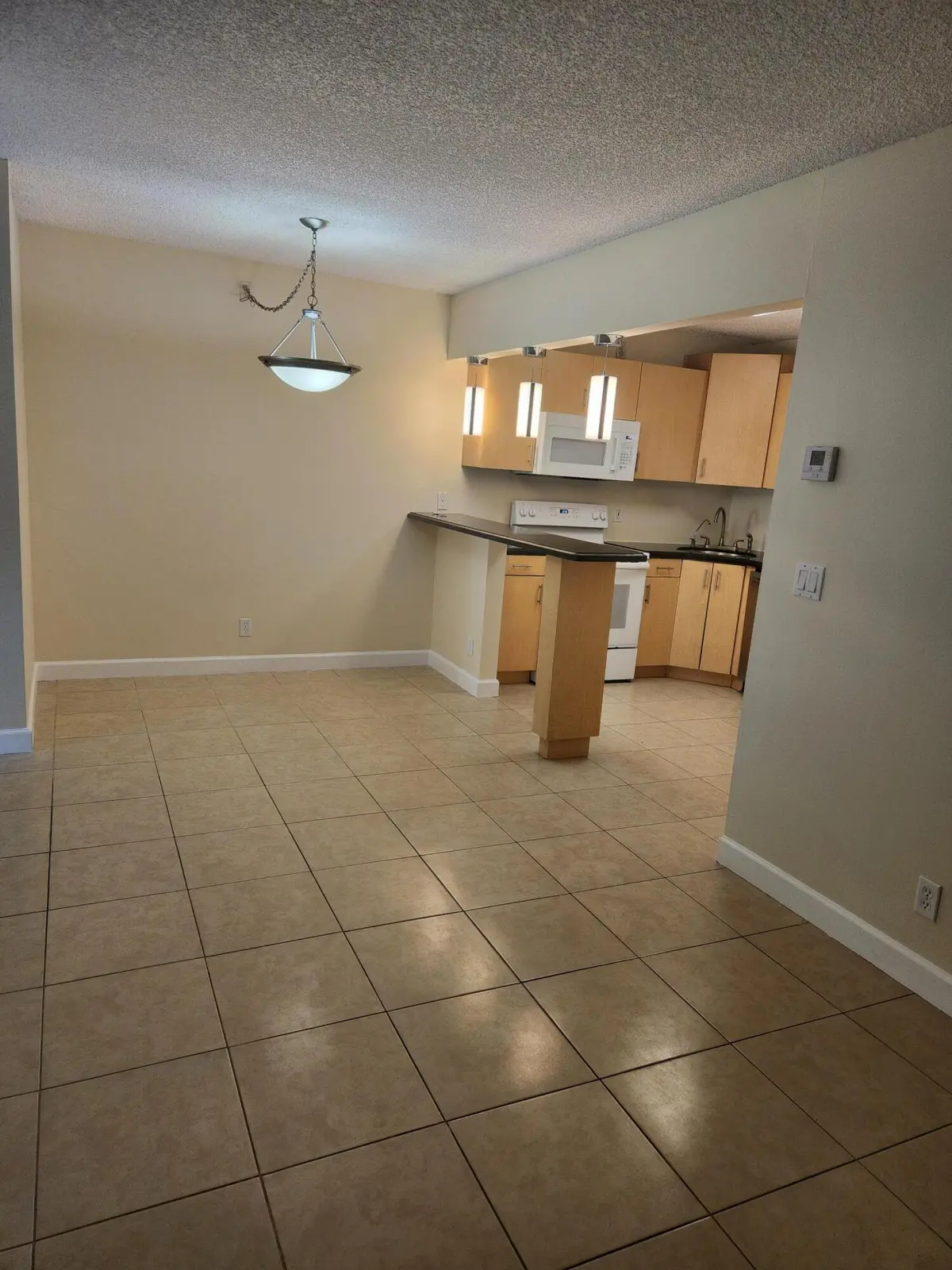 Dinning area at 4731 Sable Pine Circle B1, West Palm Beach