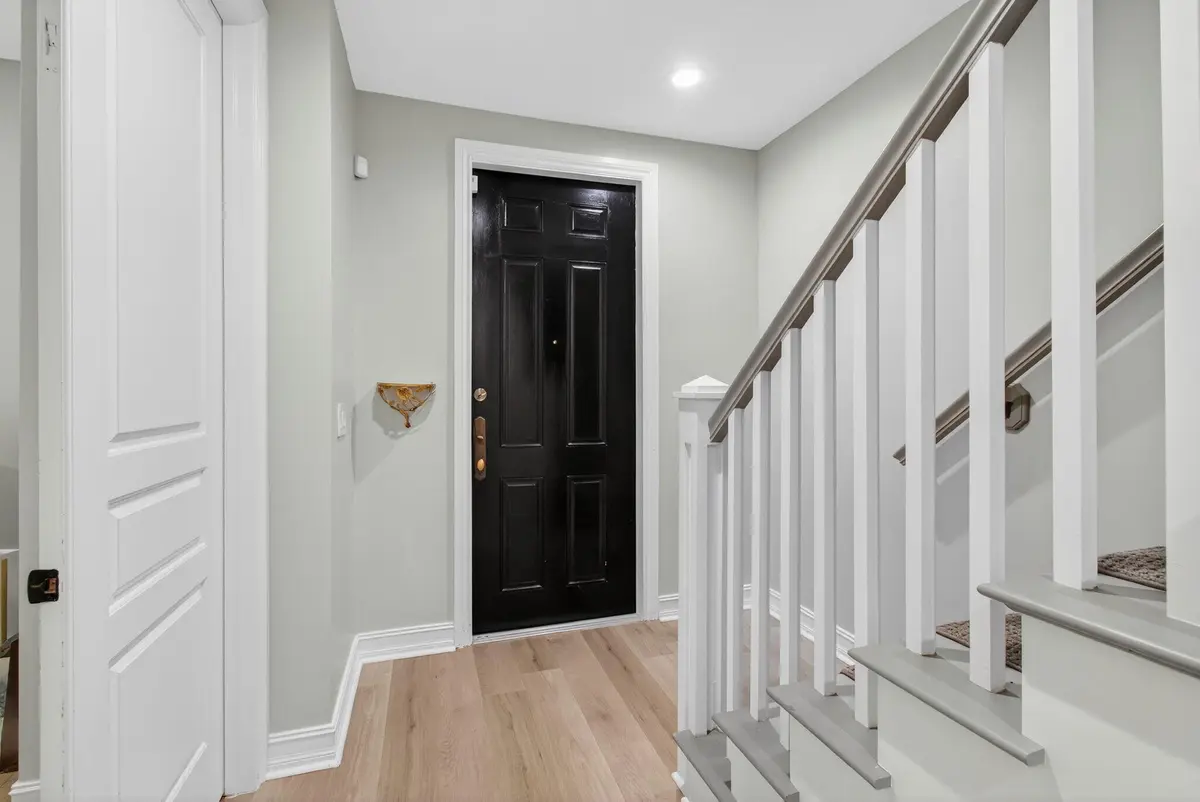 Entrance at 365 W Mallory Circle, Delray Beach
