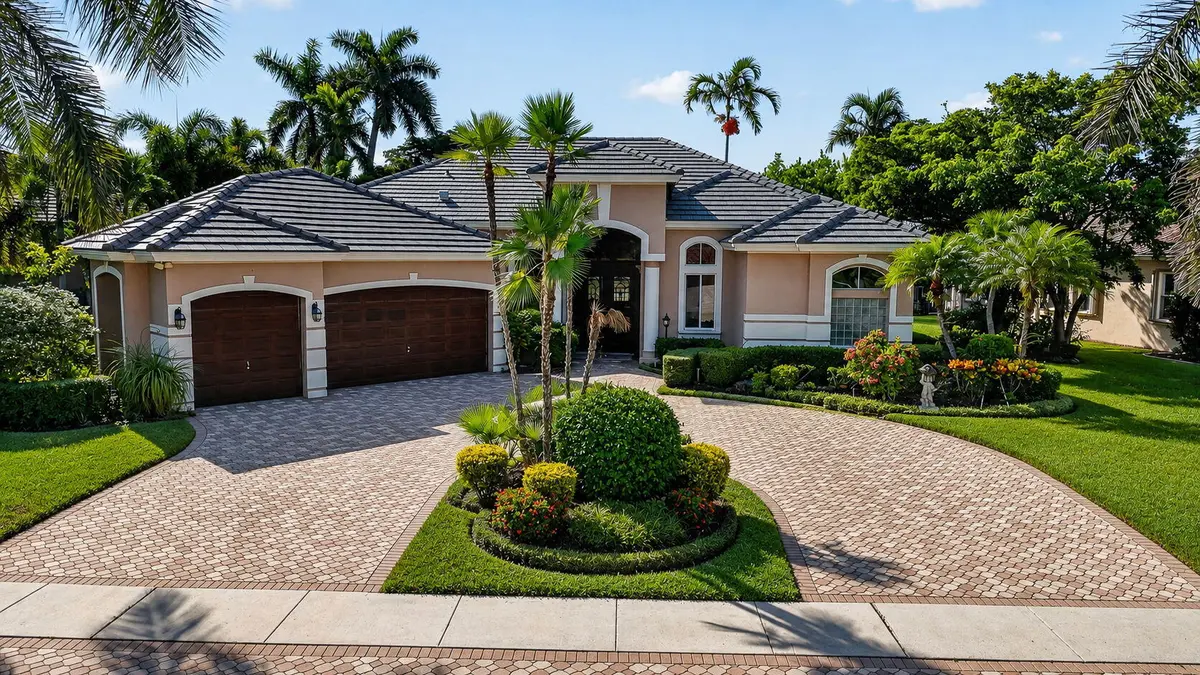 1-web-or-mls-8100 (12) at 8100 Muirhead Circle, Boynton Beach