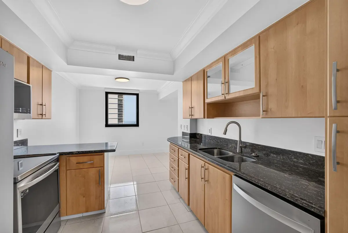 11-web-or-mls-5D1A3228 at 5380 N OCEAN Drive 19F, Singer Island
