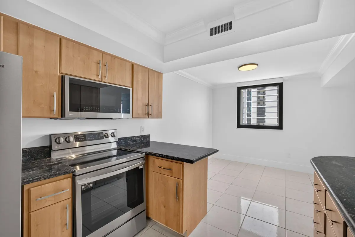 12-web-or-mls-5D1A3232 at 5380 N OCEAN Drive 19F, Singer Island