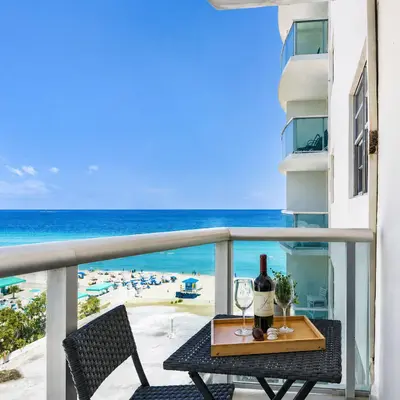 3801 S Ocean Drive 8b, Hollywood – Condominium for sale