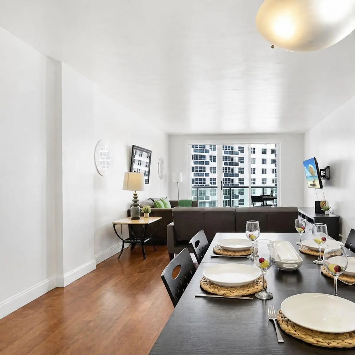 living at 3801 S Ocean Drive 8b, Hollywood