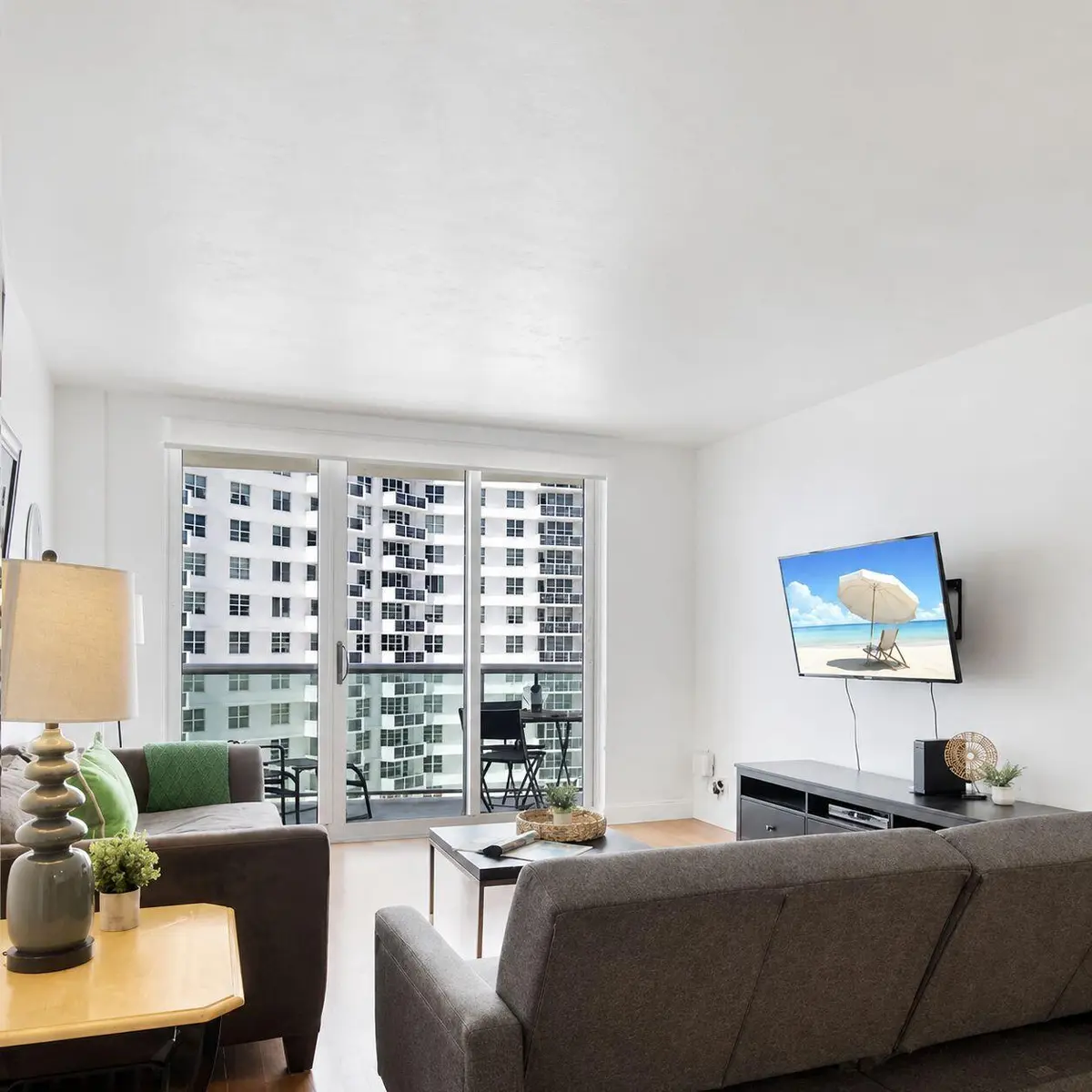 living2 at 3801 S Ocean Drive 8b, Hollywood