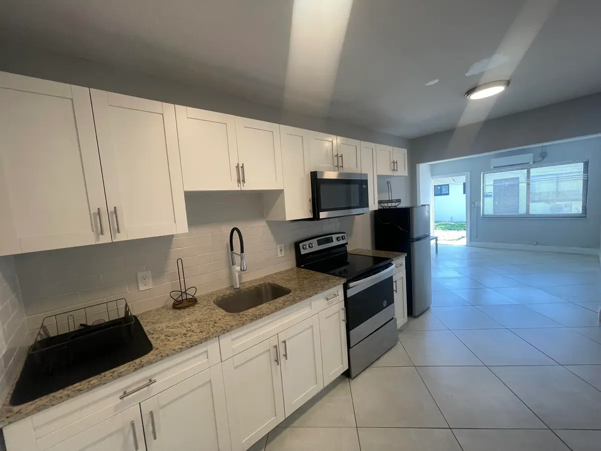 IMG_2289 at 841 NW 5TH Avenue 3, Pompano Beach