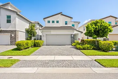 1131 VERDE Court, Deerfield Beach – sold