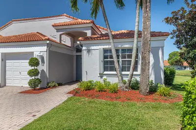 15305 SUMMER LAKE Drive, Delray Beach – Villa for sale