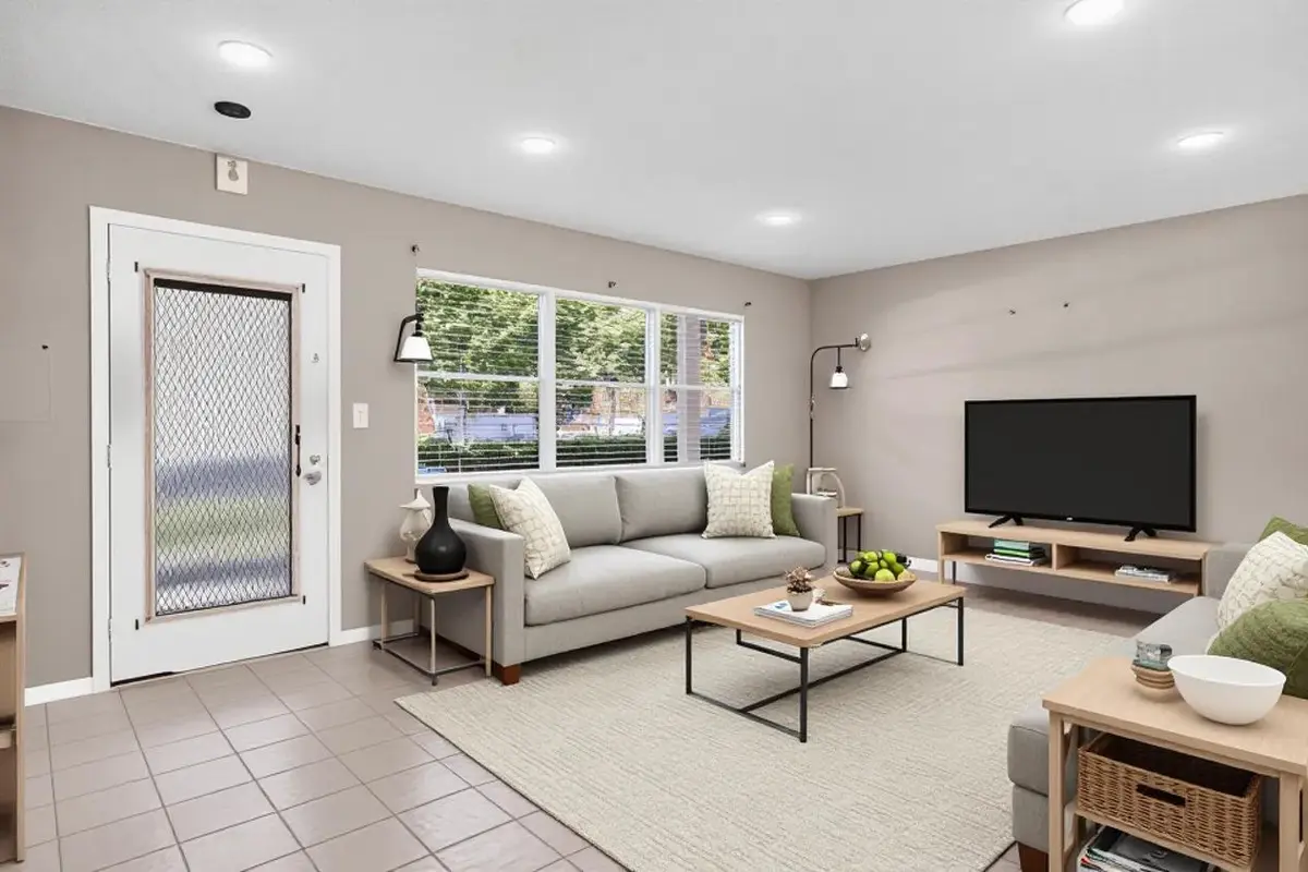 Staged Photo at 2002 Granada Drive E1, Coconut Creek