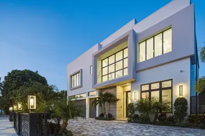 1300 NE 4TH Court, Boca Raton – Single Family Residence for sale