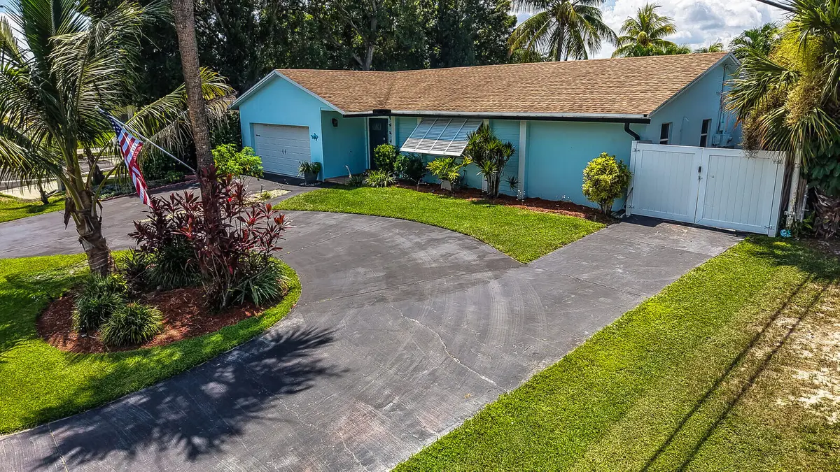Front of Home at 10015 DAISY Avenue, Palm Beach Gardens