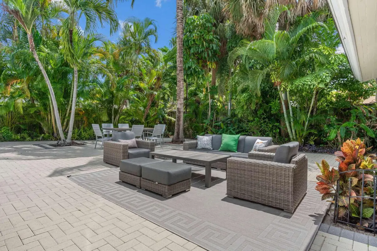 003_Taheri.3 at 2528 NE 26TH Terrace, Fort Lauderdale