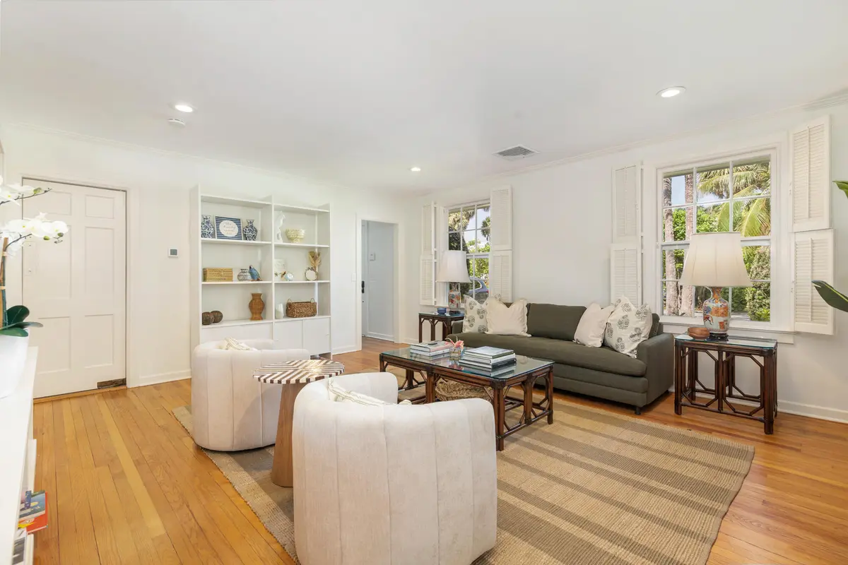 low-4 at 1161 N OCEAN Way, Palm Beach