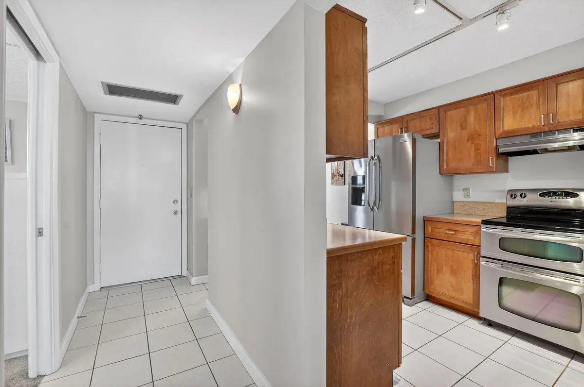Front door entry at 20 Royal Palm Way 602, Boca Raton
