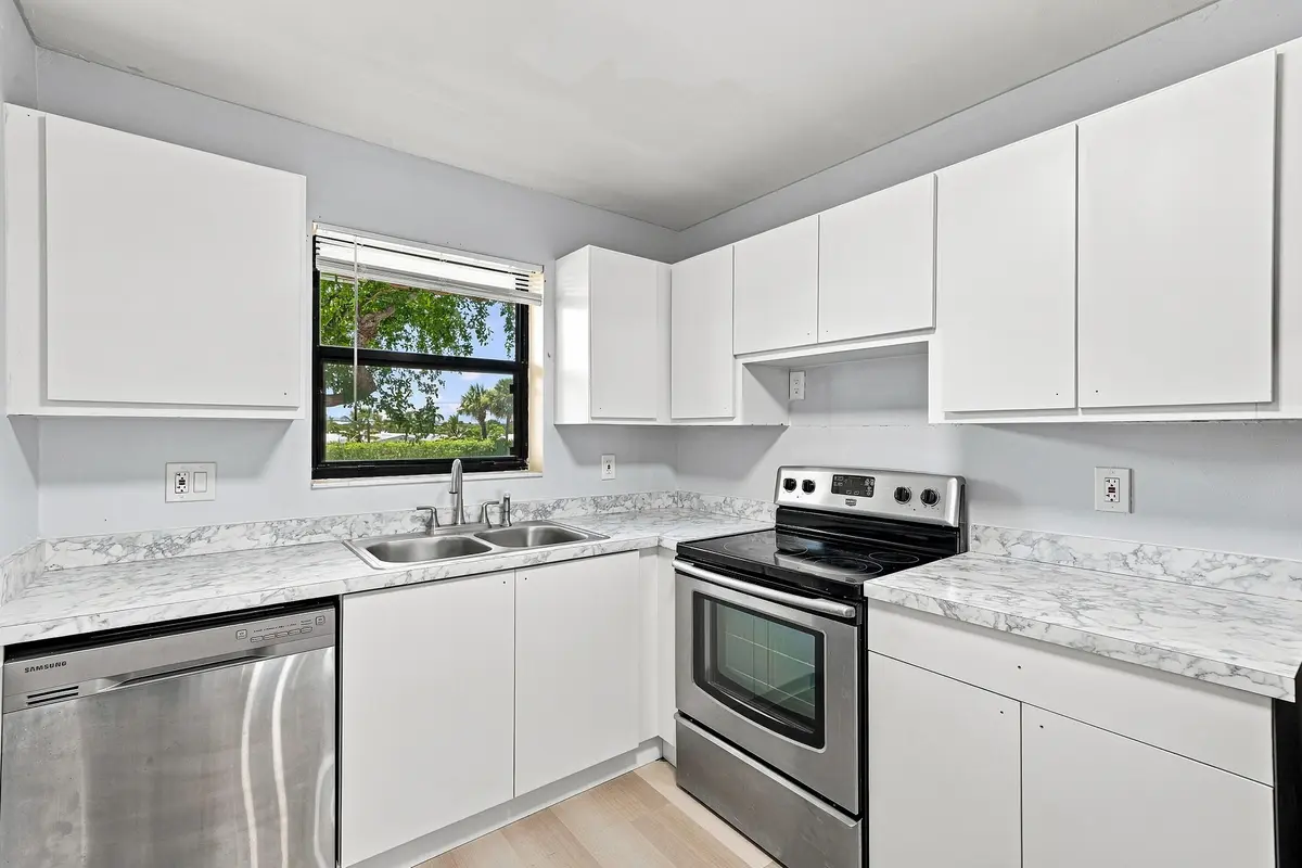07_dsc06698 at 2181 W Woolbright Road N201, Boynton Beach