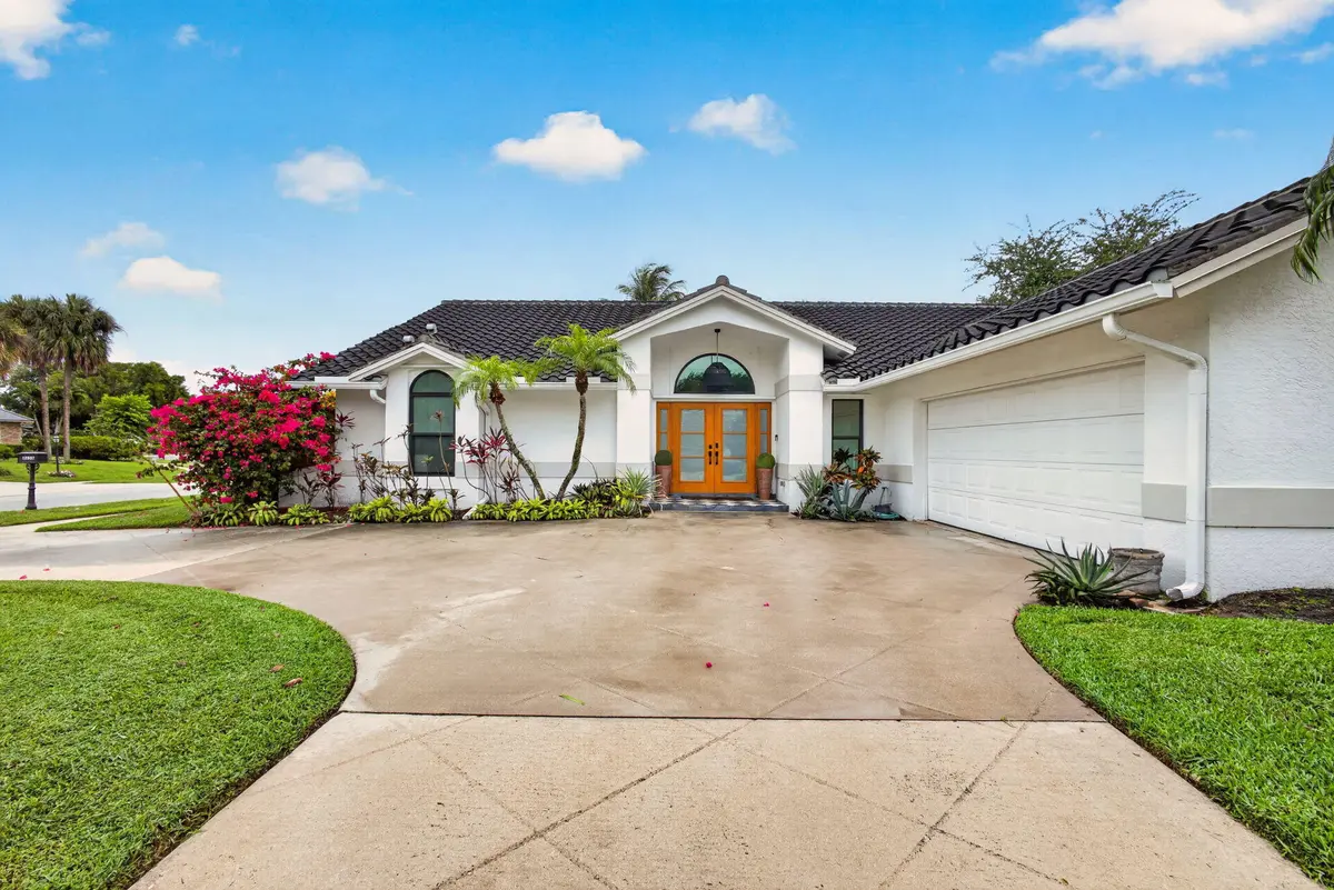 7-web-or-mls-007_5D1A8489 at 12897 LA ROCHELLE Circle, Palm Beach Gardens