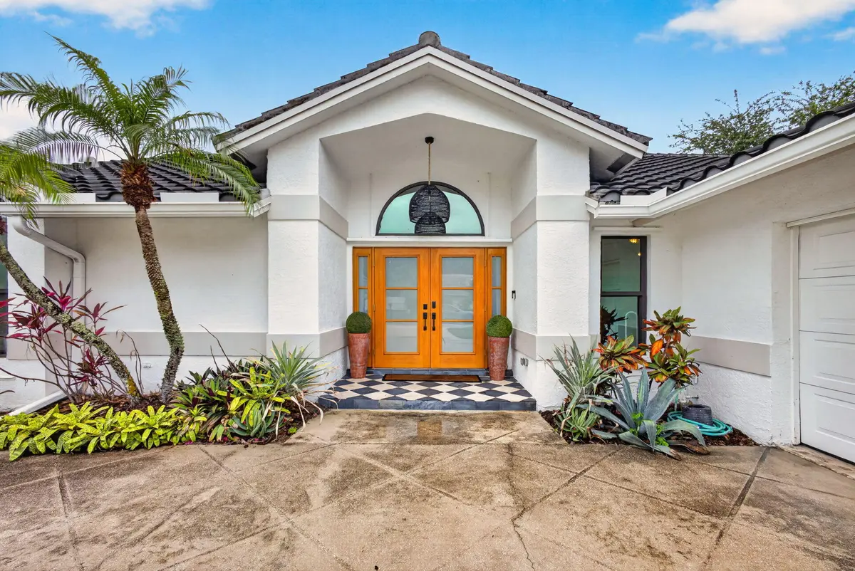 8-web-or-mls-008_5D1A8494 at 12897 LA ROCHELLE Circle, Palm Beach Gardens