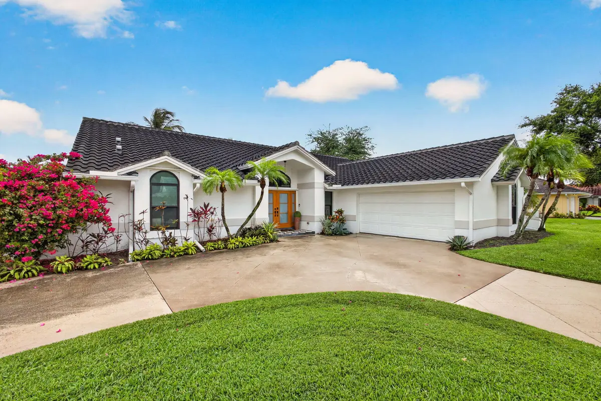 6-web-or-mls-006_5D1A8484 at 12897 LA ROCHELLE Circle, Palm Beach Gardens