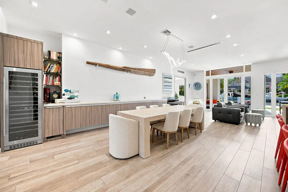 7-web-or-mls-121-s-gordon-rd at 121 S GORDON Road, Fort Lauderdale