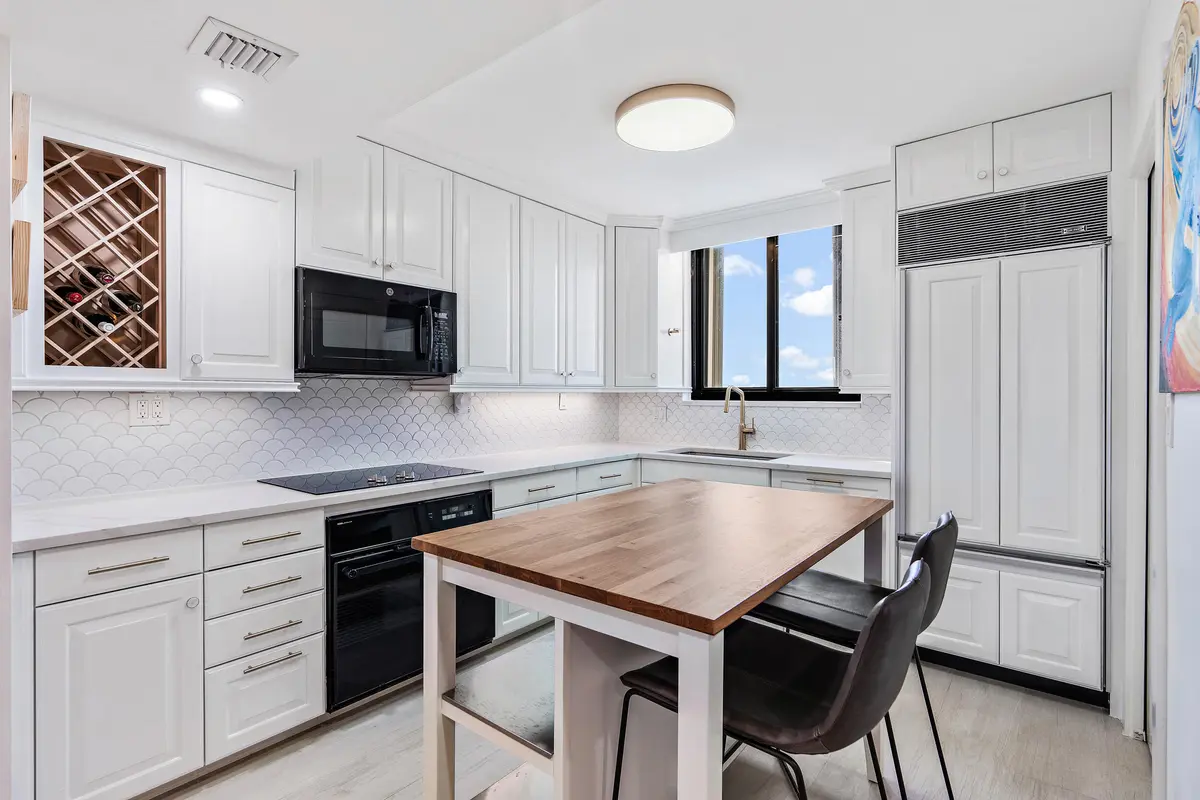 Kitchen at 400 Ocean Trail Way 610, Jupiter
