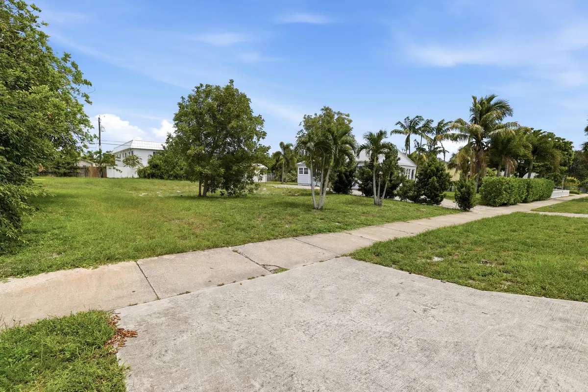 19_0h8a1478 at 233 S SWINTON Avenue, Delray Beach