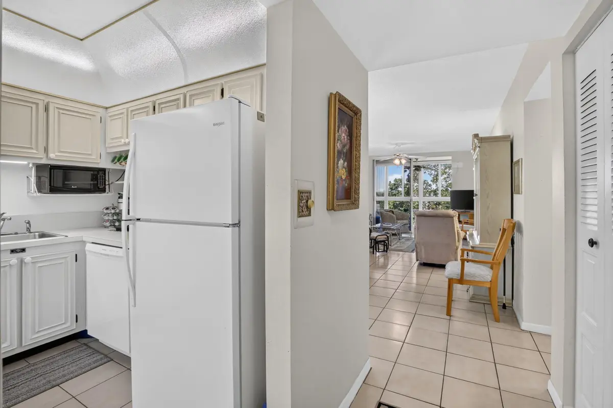 6-web-or-mls-_A7A4584 at 1103 NW 58th Terrace 420, Sunrise