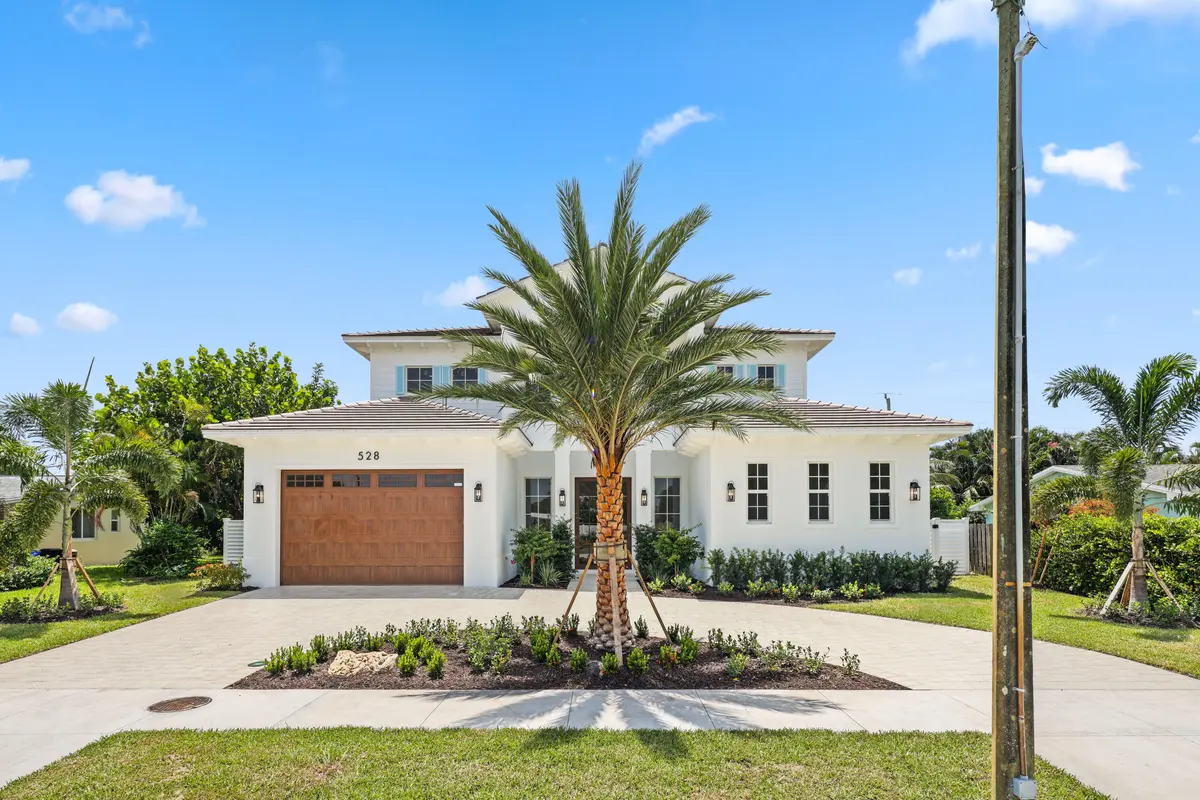 528 Kingfish - 4.jpg-FULL at 528 KINGFISH Road, North Palm Beach