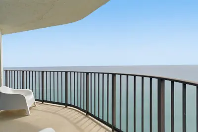 5420 N Ocean Drive, West Palm Beach – Condominium for rent