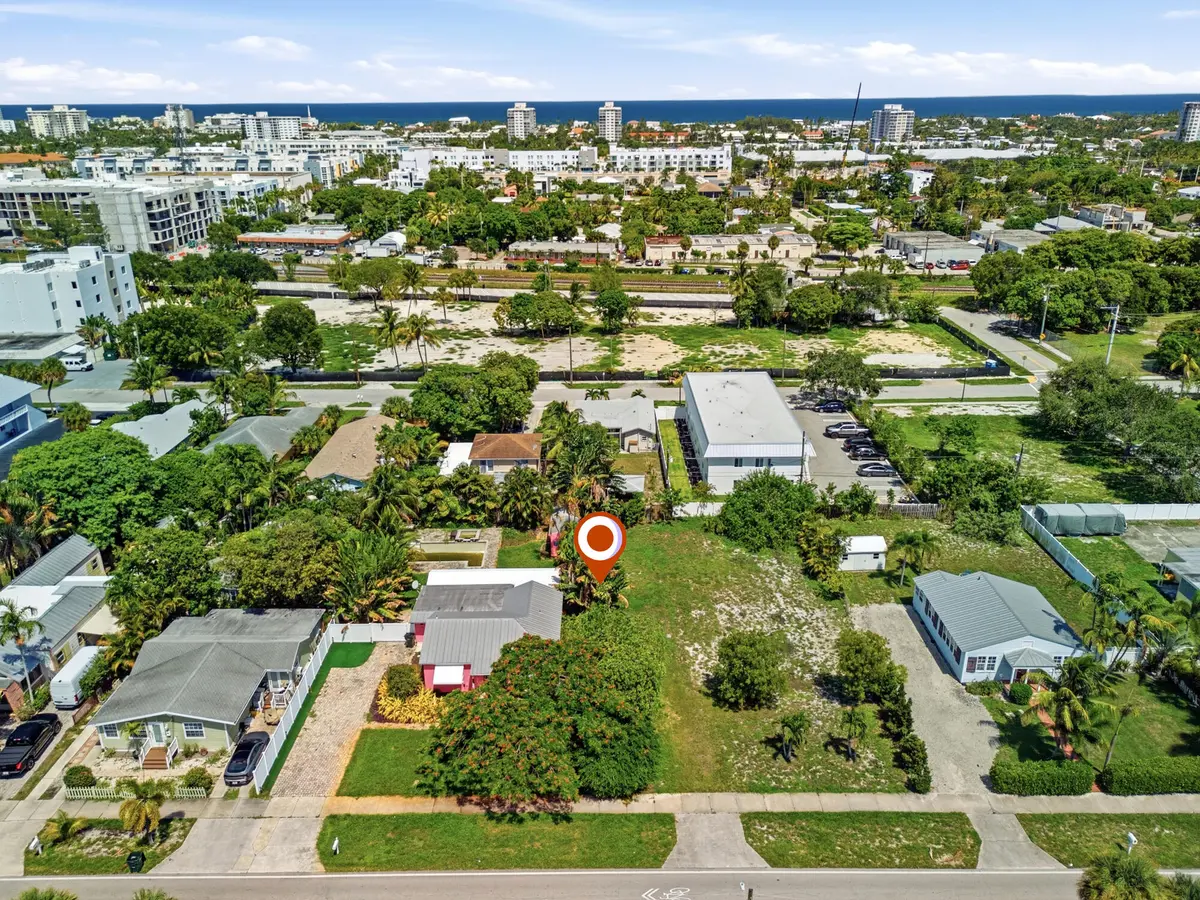 50_dji_20260814150905_0079_d point at 227/233 S Swinton Avenue, Delray Beach
