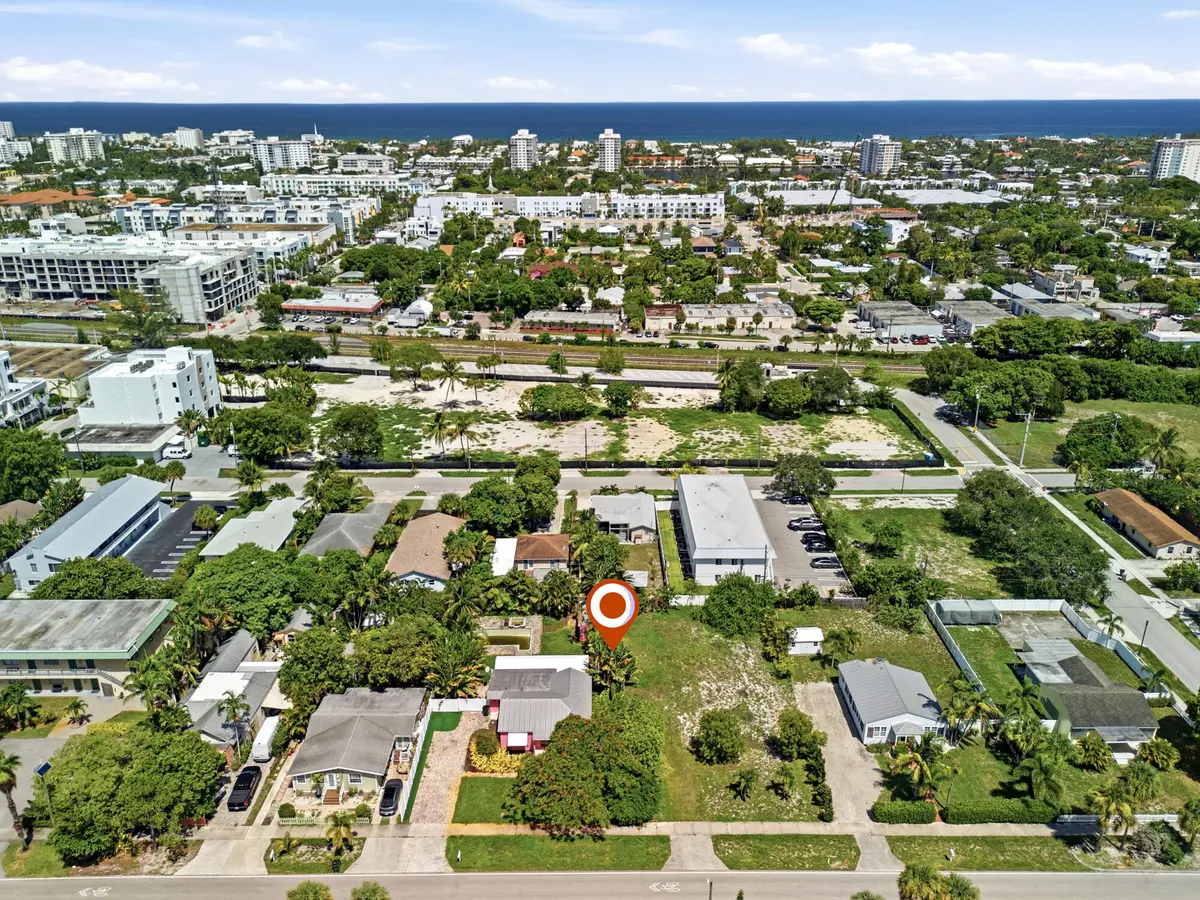 52_dji_20260814150935_0089_d point at 227/233 S Swinton Avenue, Delray Beach