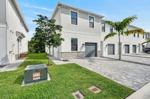 FRONT VIEW at 293 SW SALLY Way, Stuart