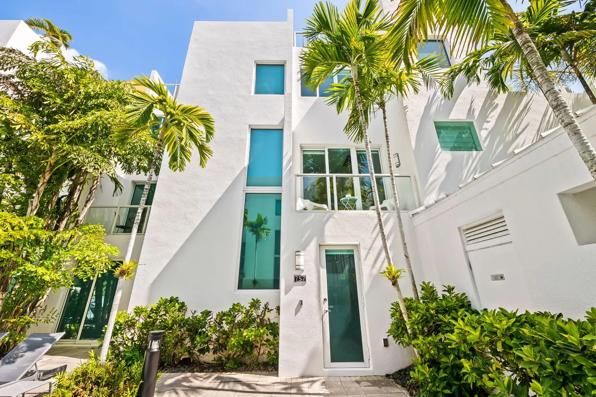 2-web-or-mls-DSC_7308 at 757 NE 4TH Avenue, Fort Lauderdale