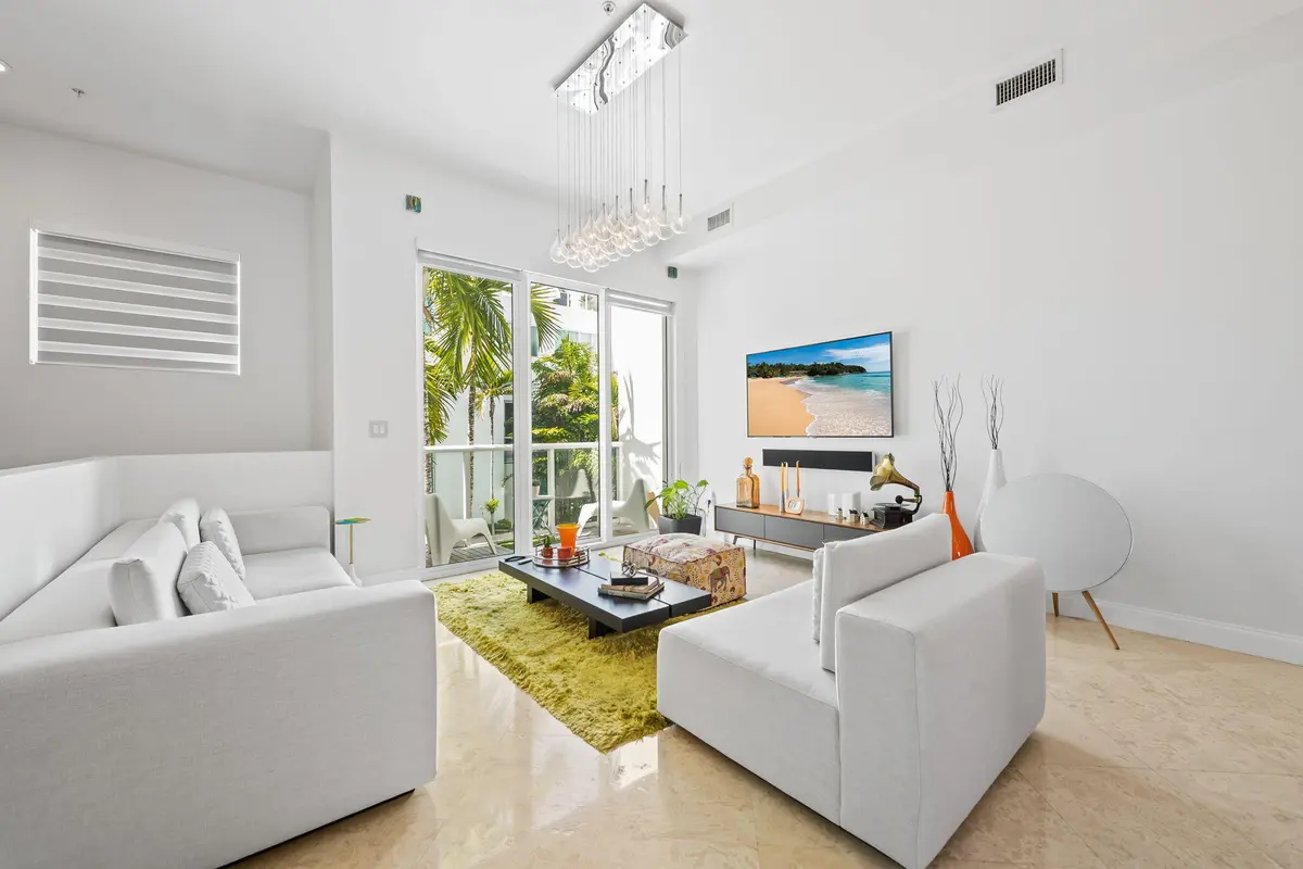3-web-or-mls-DSC_7318 at 757 NE 4TH Avenue, Fort Lauderdale