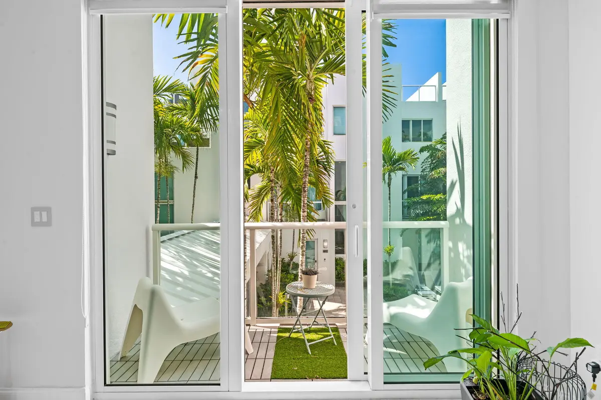 6-web-or-mls-DSC_7334 at 757 NE 4TH Avenue, Fort Lauderdale