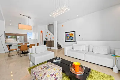 757 NE 4TH Avenue, Fort Lauderdale – Townhouse for sale